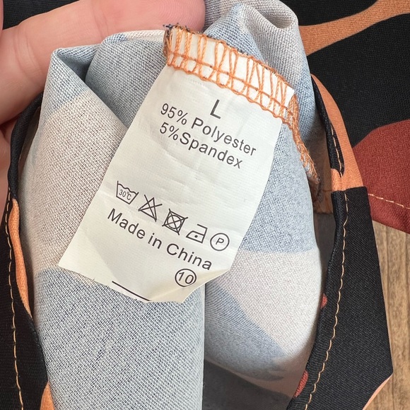 Leopard Print Top V Neck Tied Waist - Picture 4 of 4